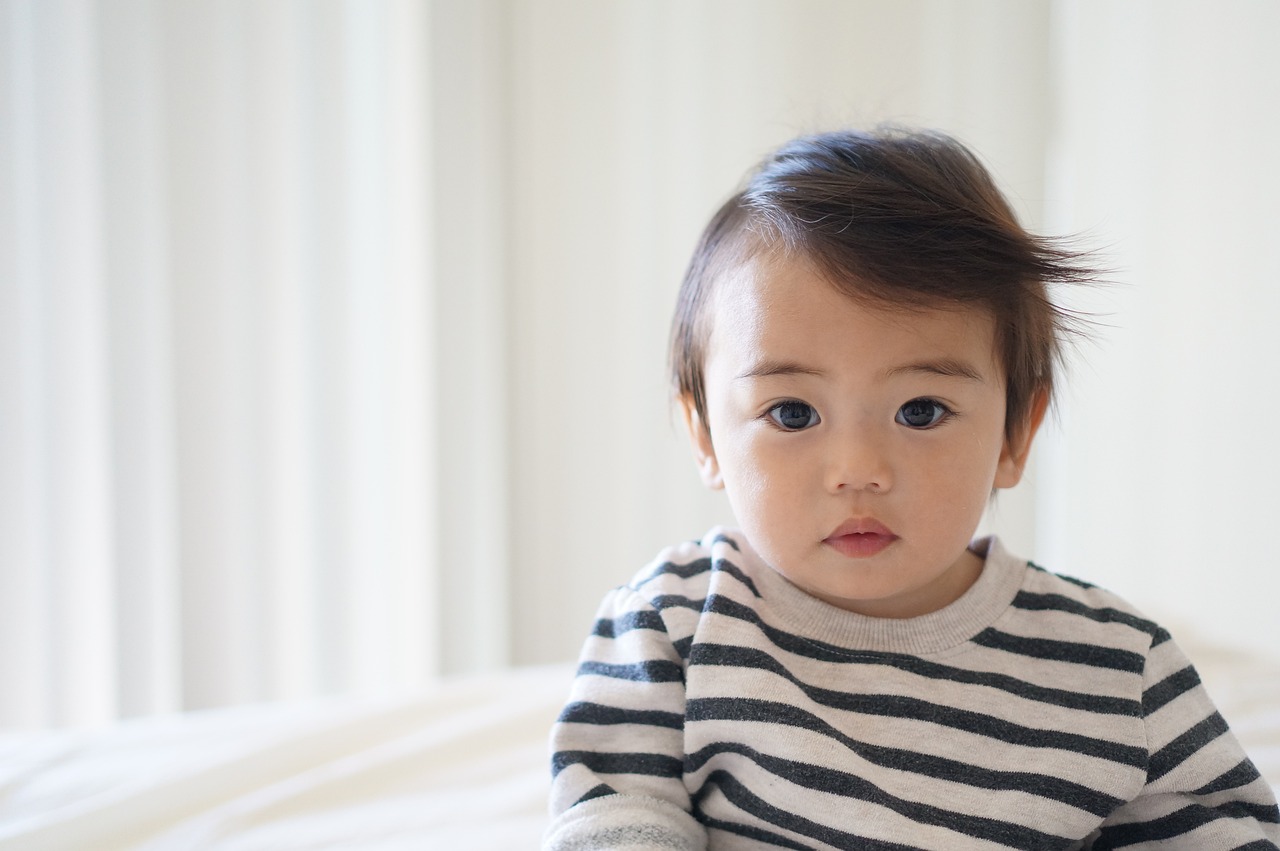 孕妈供卵生的宝宝脑缺氧后遗症（孕妈供卵生的宝宝脑缺氧会影响智力吗）