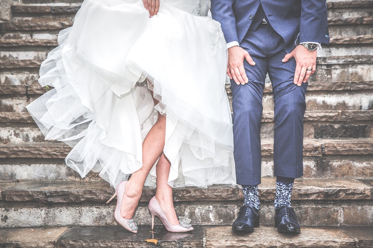 着急结婚的代孕选性别生的女孩表现（着急结婚的代孕选性别生的女孩表现怎么样）